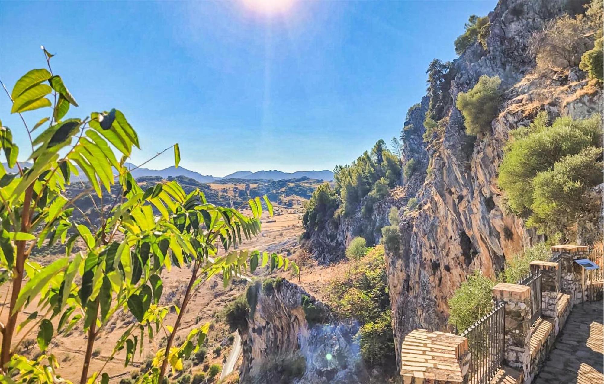 2 Bedroom Cozy Home In Grazalema Εξωτερικό φωτογραφία